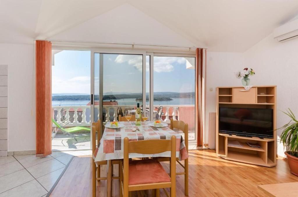 Apartments Krunoslav プナト エクステリア 写真