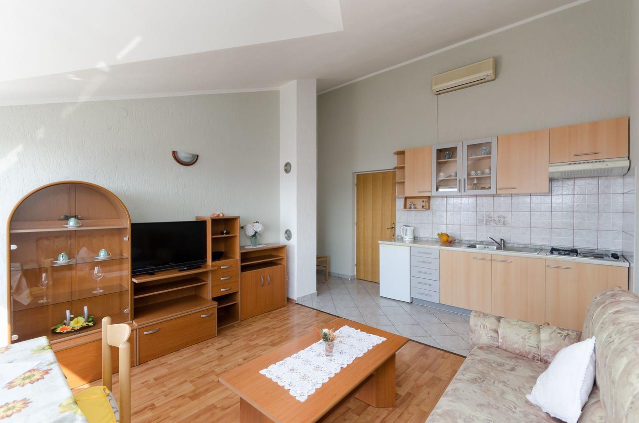 Apartments Krunoslav プナト エクステリア 写真