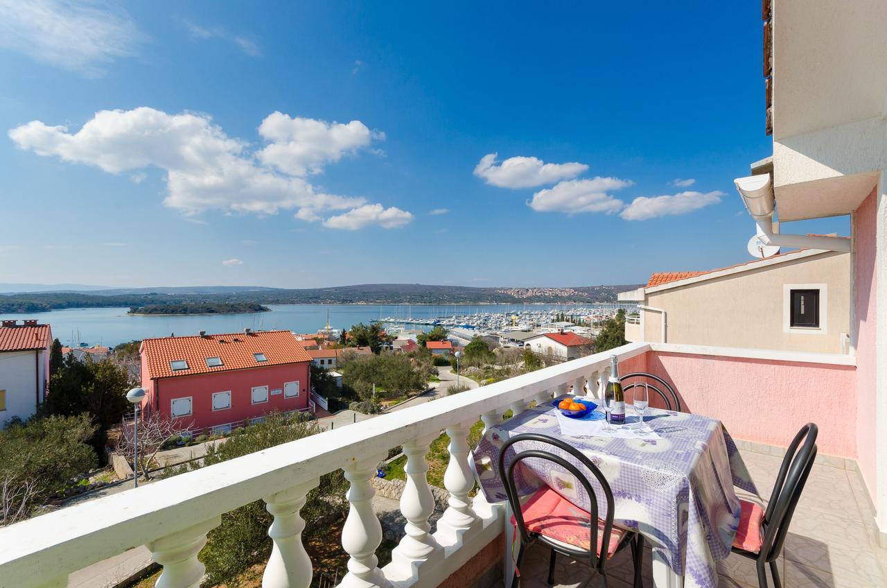 Apartments Krunoslav プナト エクステリア 写真