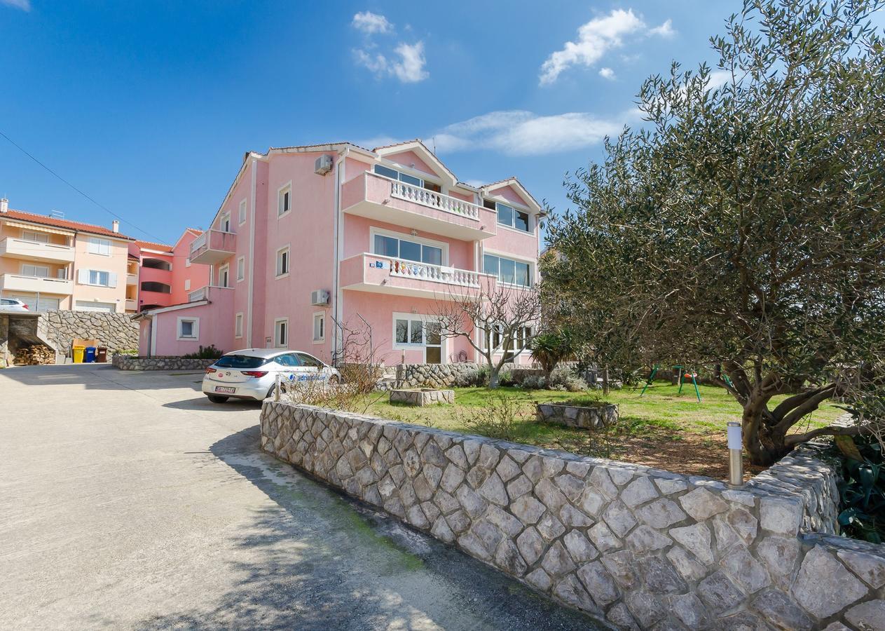 Apartments Krunoslav プナト エクステリア 写真