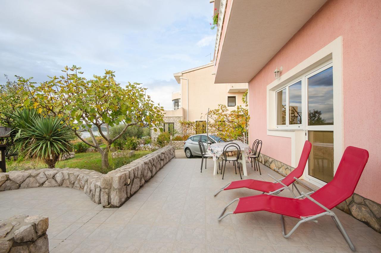 Apartments Krunoslav プナト エクステリア 写真